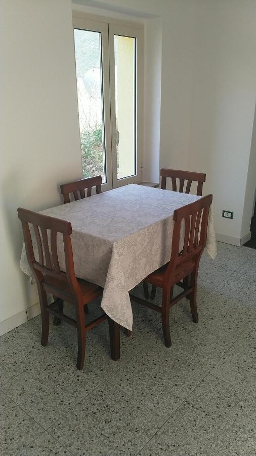 Lake Retreat - Maiella Apartment - Beautiful Lake And Mountain Views Casoli  エクステリア 写真